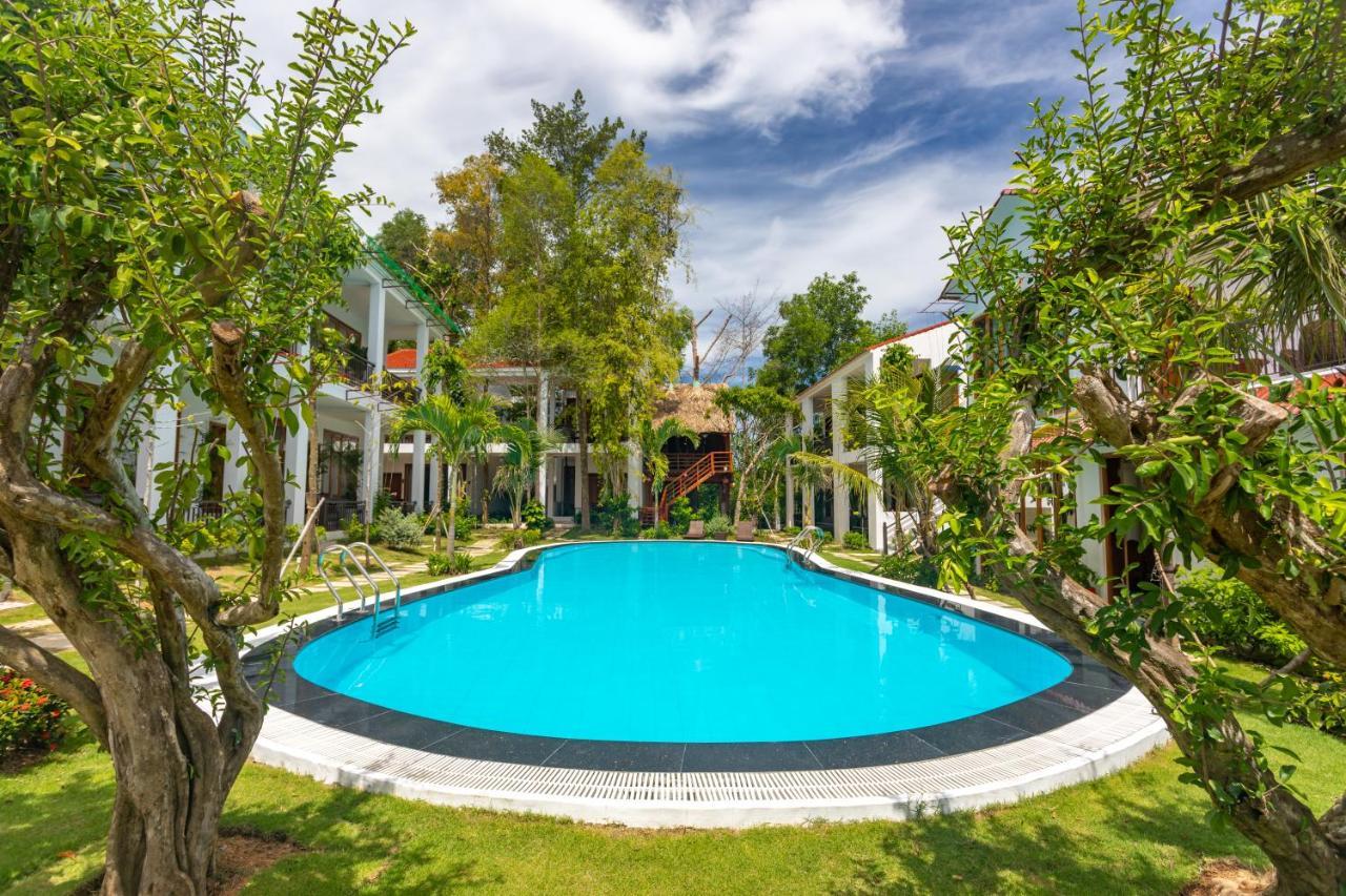 Caesar Phu Quoc Hotel & Resort Exterior photo